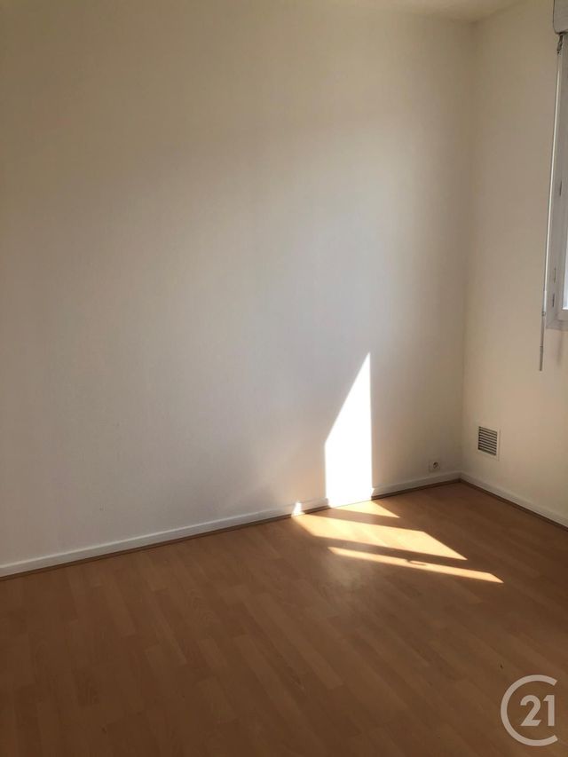 Afficher la photo en grand Appartement F2 à louer - 2 pièces - 46.0 m2 - SANNOIS - 95 - ILE-DE-FRANCE - Century 21 La Demeure