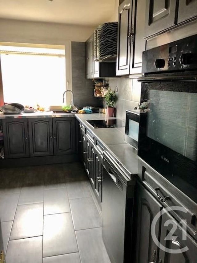 Appartement F5 à vendre - 5 pièces - 101.1 m2 - SANNOIS - 95 - ILE-DE-FRANCE - Century 21 La Demeure Appartement F5 à vendre - 5 pièces - 101.1 m2 - SANNOIS - 95 - ILE-DE-FRANCE - Century 21 La Demeure