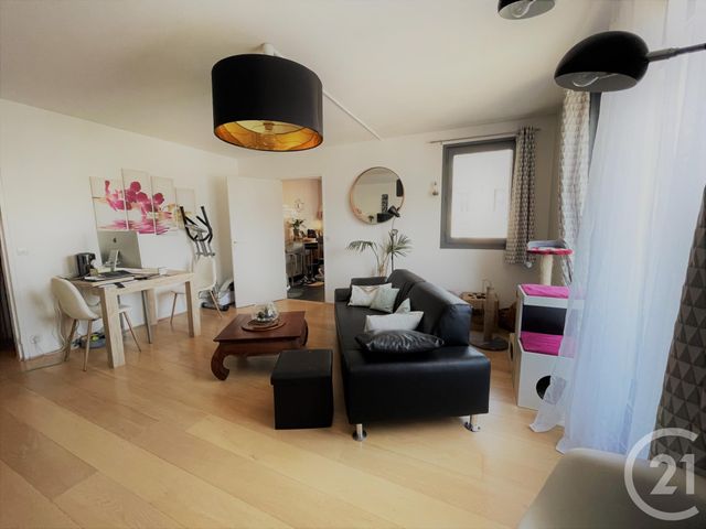 Appartement F2 à vendre - 2 pièces - 53.25 m2 - SANNOIS - 95 - ILE-DE-FRANCE - Century 21 La Demeure Appartement F2 à vendre - 2 pièces - 53.25 m2 - SANNOIS - 95 - ILE-DE-FRANCE - Century 21 La Demeure