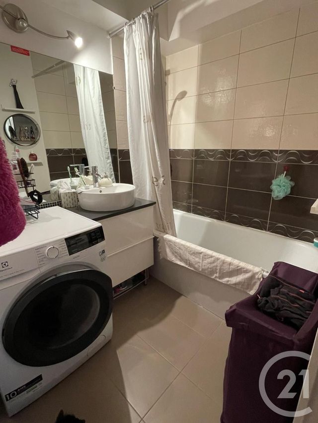 Appartement F2 à vendre - 2 pièces - 53.25 m2 - SANNOIS - 95 - ILE-DE-FRANCE - Century 21 La Demeure Appartement F2 à vendre - 2 pièces - 53.25 m2 - SANNOIS - 95 - ILE-DE-FRANCE - Century 21 La Demeure