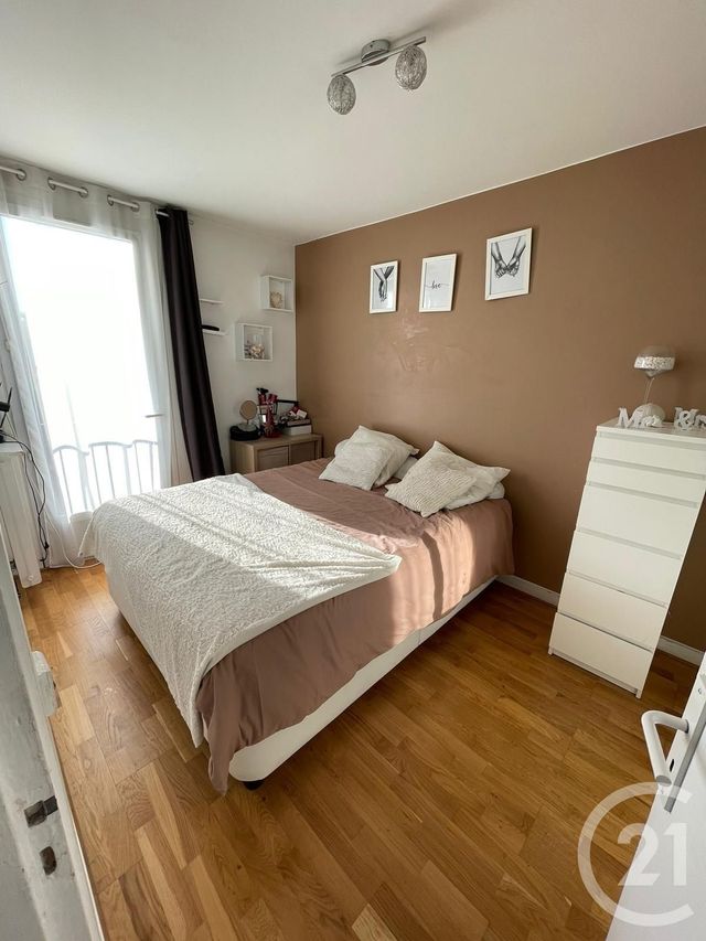 Appartement F4 à vendre - 4 pièces - 62.14 m2 - ST GRATIEN - 95 - ILE-DE-FRANCE - Century 21 La Demeure Appartement F4 à vendre - 4 pièces - 62.14 m2 - ST GRATIEN - 95 - ILE-DE-FRANCE - Century 21 La Demeure