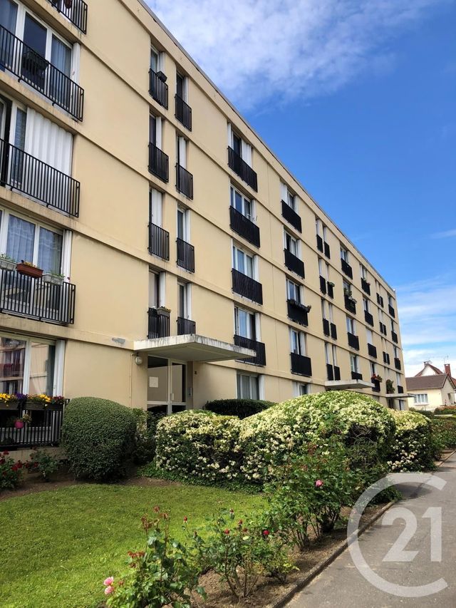 Appartement F4 à vendre - 4 pièces - 62.14 m2 - ST GRATIEN - 95 - ILE-DE-FRANCE - Century 21 La Demeure Appartement F4 à vendre - 4 pièces - 62.14 m2 - ST GRATIEN - 95 - ILE-DE-FRANCE - Century 21 La Demeure