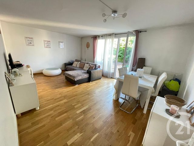 Appartement F4 à vendre - 4 pièces - 62.14 m2 - ST GRATIEN - 95 - ILE-DE-FRANCE - Century 21 La Demeure Appartement F4 à vendre - 4 pièces - 62.14 m2 - ST GRATIEN - 95 - ILE-DE-FRANCE - Century 21 La Demeure