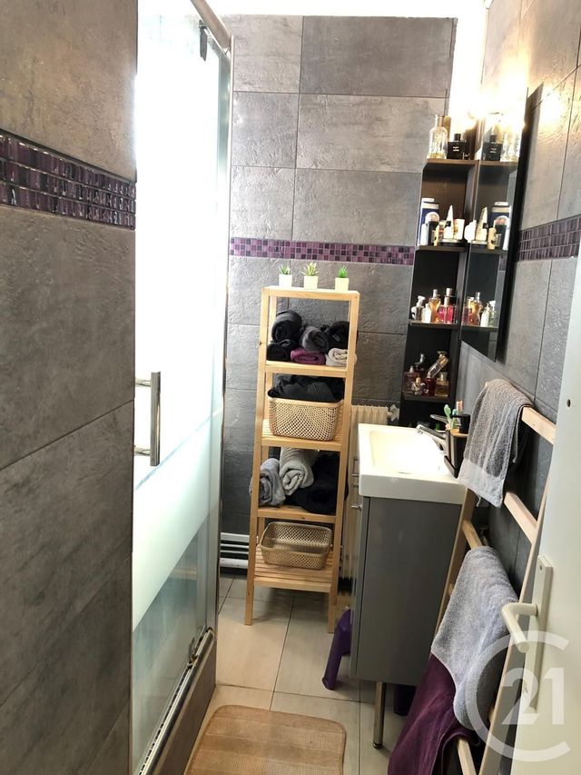 Appartement F4 à vendre - 4 pièces - 62.14 m2 - ST GRATIEN - 95 - ILE-DE-FRANCE - Century 21 La Demeure Appartement F4 à vendre - 4 pièces - 62.14 m2 - ST GRATIEN - 95 - ILE-DE-FRANCE - Century 21 La Demeure