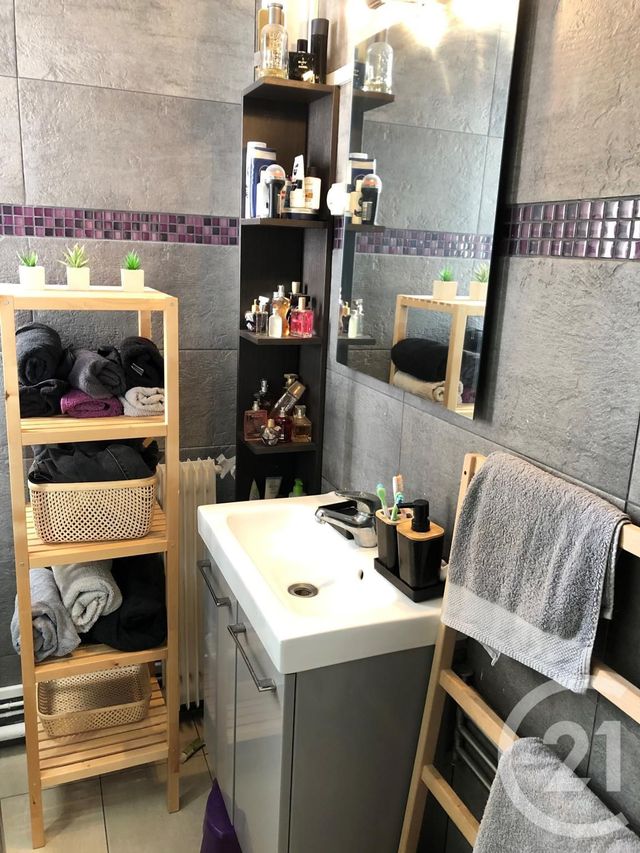 Appartement F4 à vendre - 4 pièces - 62.14 m2 - ST GRATIEN - 95 - ILE-DE-FRANCE - Century 21 La Demeure Appartement F4 à vendre - 4 pièces - 62.14 m2 - ST GRATIEN - 95 - ILE-DE-FRANCE - Century 21 La Demeure