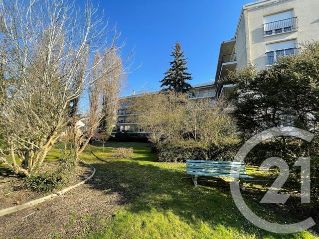 Appartement F4 à vendre - 4 pièces - 86.74 m2 - ST GRATIEN - 95 - ILE-DE-FRANCE - Century 21 La Demeure