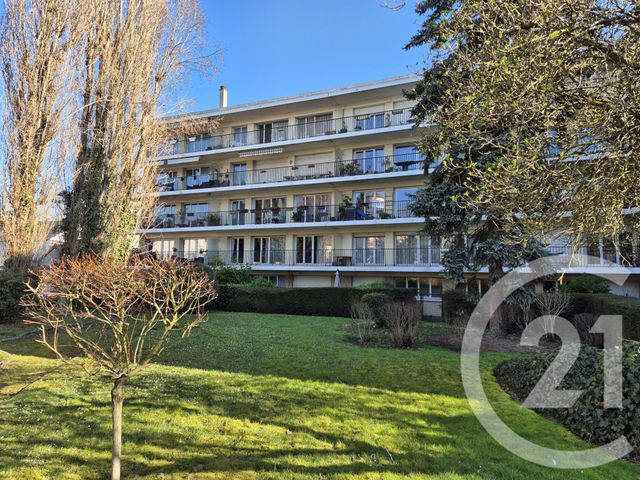 Appartement F4 à vendre - 4 pièces - 86.74 m2 - ST GRATIEN - 95 - ILE-DE-FRANCE - Century 21 La Demeure