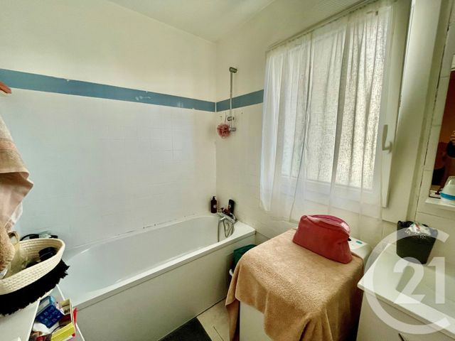 Appartement F2 à vendre - 2 pièces - 47.04 m2 - SANNOIS - 95 - ILE-DE-FRANCE - Century 21 La Demeure