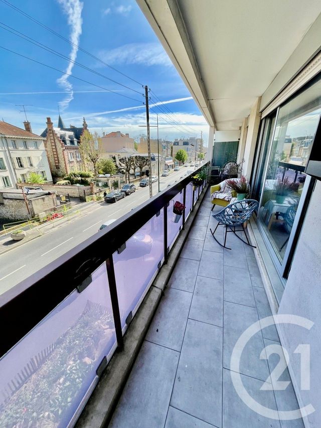 Afficher la photo en grand Appartement F4 à vendre - 4 pièces - 74.09 m2 - SANNOIS - 95 - ILE-DE-FRANCE - Century 21 La Demeure