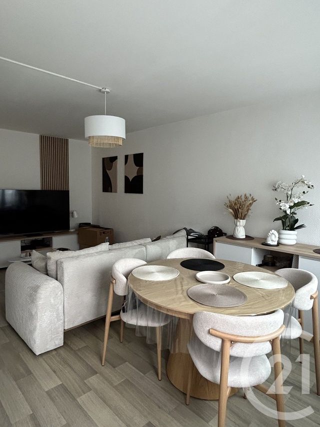 Appartement F2 à louer - 2 pièces - 42.74 m2 - FRANCONVILLE LA GARENNE - 95 - ILE-DE-FRANCE - Century 21 La Demeure