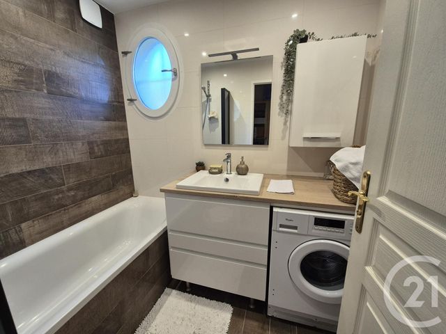 Appartement F4 à vendre - 4 pièces - 84.1 m2 - SANNOIS - 95 - ILE-DE-FRANCE - Century 21 La Demeure