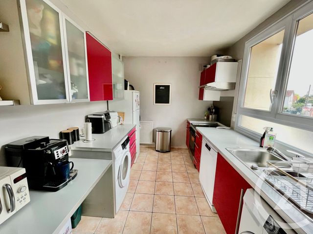 Appartement T4 à vendre - 5 pièces - 93.08 m2 - ST GRATIEN - 95 - ILE-DE-FRANCE - Century 21 La Demeure