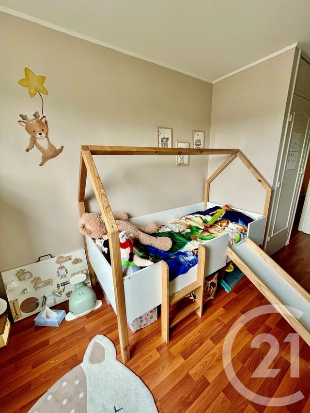 Appartement T4 à vendre - 5 pièces - 93.08 m2 - ST GRATIEN - 95 - ILE-DE-FRANCE - Century 21 La Demeure