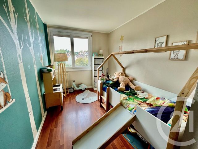 Appartement T4 à vendre - 5 pièces - 93.08 m2 - ST GRATIEN - 95 - ILE-DE-FRANCE - Century 21 La Demeure