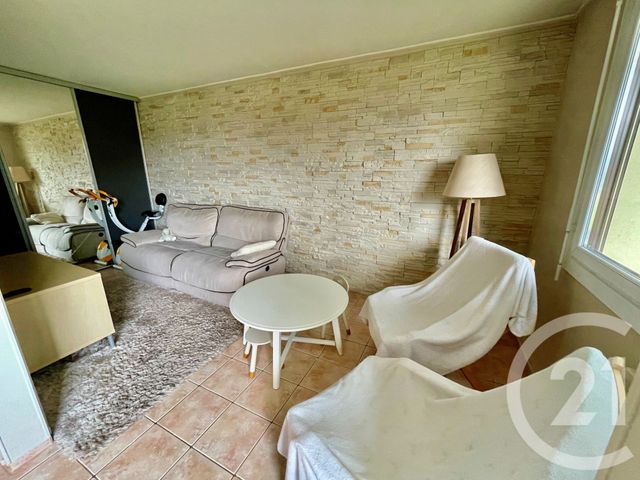 Appartement T4 à vendre - 5 pièces - 93.08 m2 - ST GRATIEN - 95 - ILE-DE-FRANCE - Century 21 La Demeure