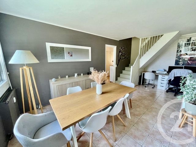 Appartement T4 à vendre - 5 pièces - 93.08 m2 - ST GRATIEN - 95 - ILE-DE-FRANCE - Century 21 La Demeure