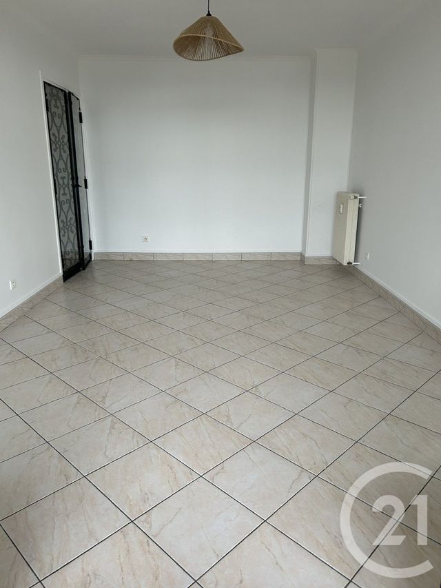 Appartement F3 à louer - 3 pièces - 54.01 m2 - EAUBONNE - 95 - ILE-DE-FRANCE - Century 21 La Demeure