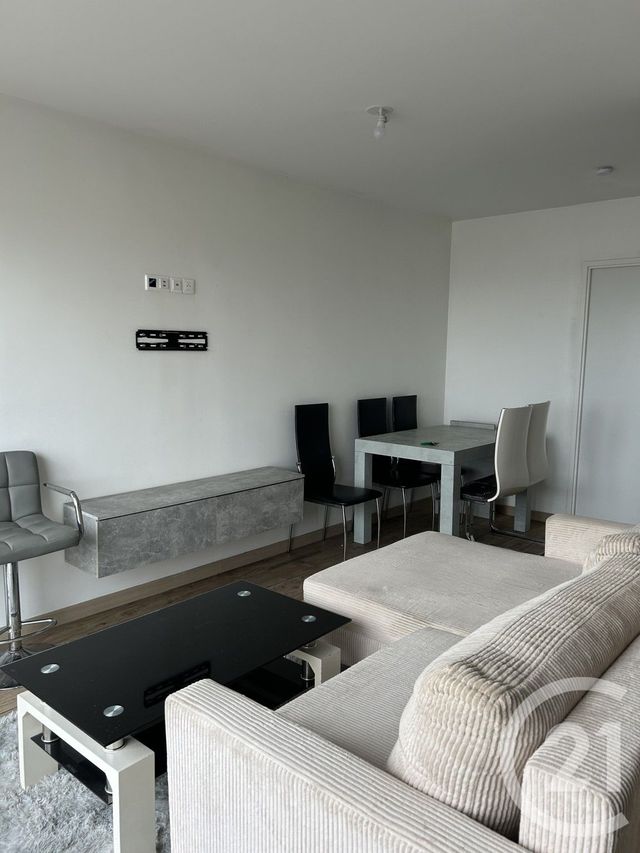Appartement F3 à louer - 3 pièces - 58.35 m2 - SANNOIS - 95 - ILE-DE-FRANCE - Century 21 La Demeure