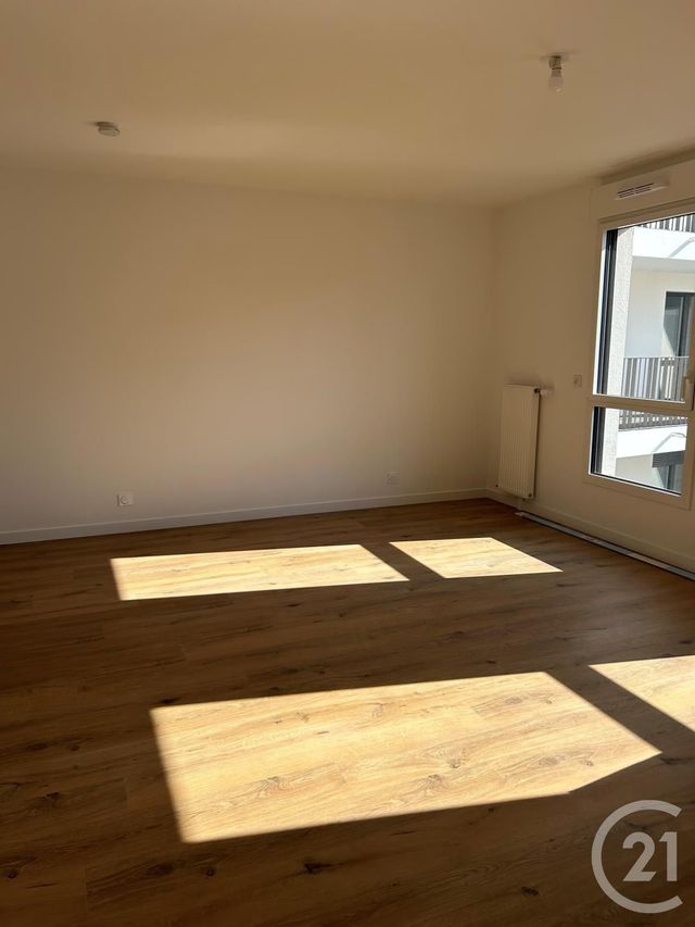 Appartement F1 à louer - 1 pièce - 38.75 m2 - ENGHIEN LES BAINS - 95 - ILE-DE-FRANCE - Century 21 La Demeure