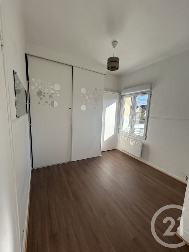 Appartement F2 à louer - 2 pièces - 40.0 m2 - SANNOIS - 95 - ILE-DE-FRANCE - Century 21 La Demeure