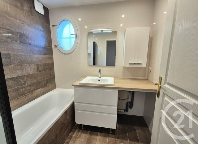 Appartement F4 à vendre - 4 pièces - 84.1 m2 - SANNOIS - 95 - ILE-DE-FRANCE - Century 21 La Demeure