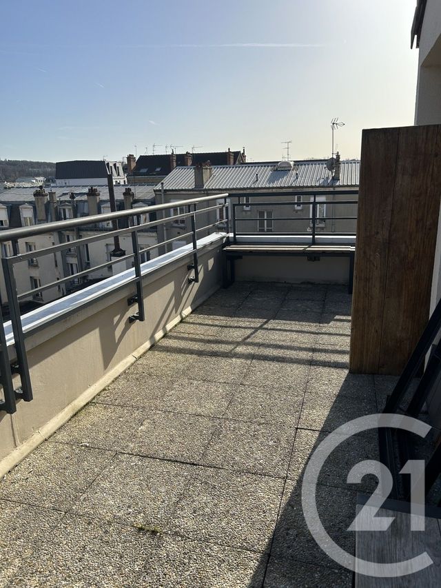 Appartement F1 à louer - 1 pièce - 24.67 m2 - SANNOIS - 95 - ILE-DE-FRANCE - Century 21 La Demeure