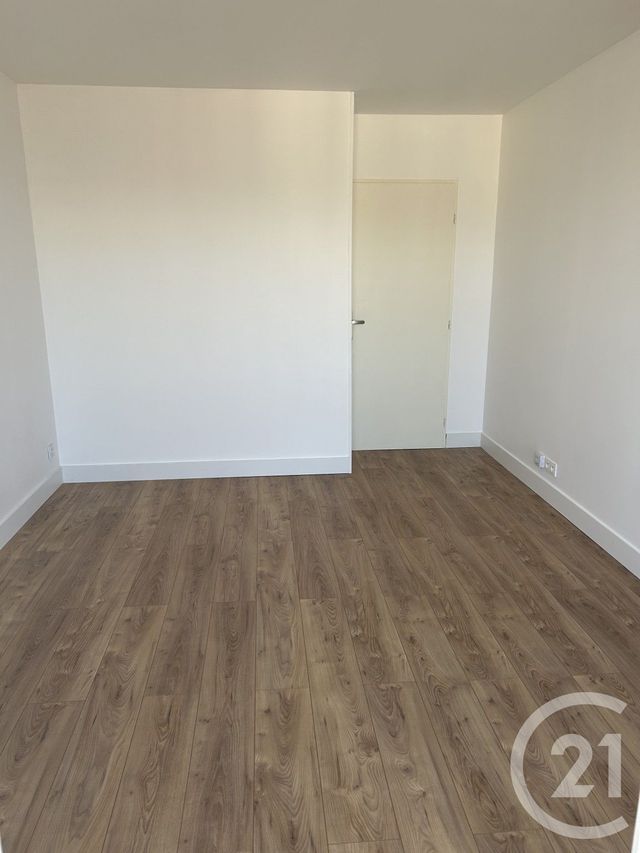 Appartement F1 à louer - 1 pièce - 24.67 m2 - SANNOIS - 95 - ILE-DE-FRANCE - Century 21 La Demeure