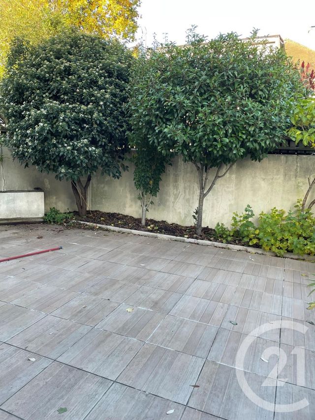 Appartement F2 à louer - 2 pièces - 36.4 m2 - PIERRELAYE - 95 - ILE-DE-FRANCE - Century 21 La Demeure