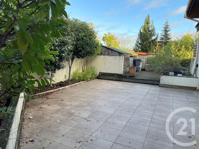 Appartement F2 à louer - 2 pièces - 36.4 m2 - PIERRELAYE - 95 - ILE-DE-FRANCE - Century 21 La Demeure