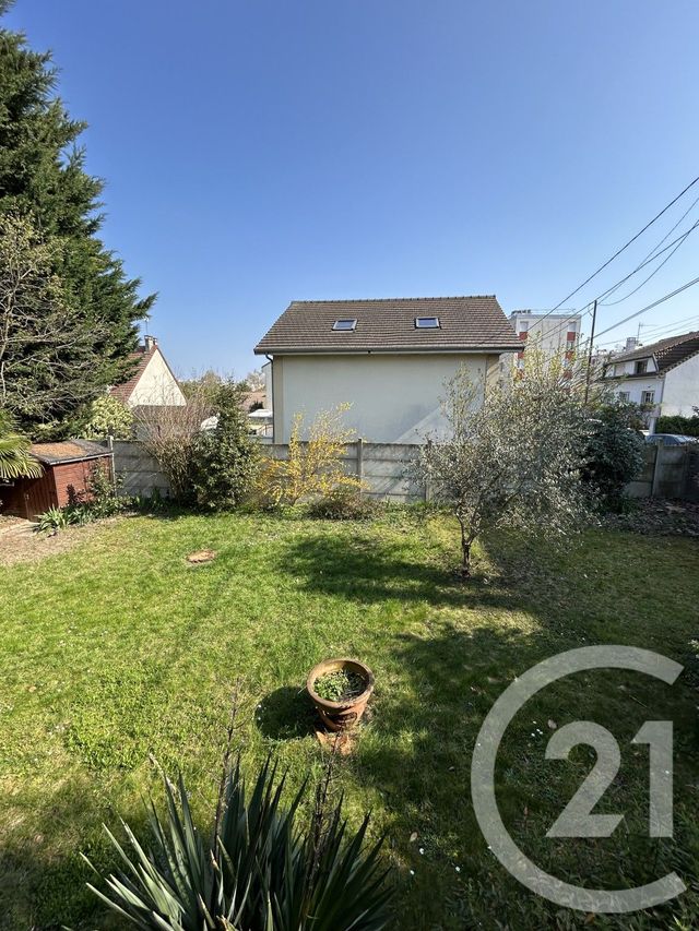 Appartement F4 à louer - 4 pièces - 82.65 m2 - ST GRATIEN - 95 - ILE-DE-FRANCE - Century 21 La Demeure