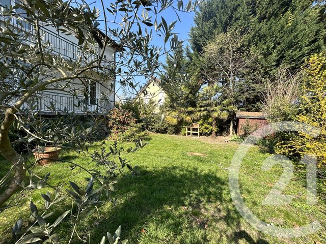 Appartement F4 à louer - 4 pièces - 82.65 m2 - ST GRATIEN - 95 - ILE-DE-FRANCE - Century 21 La Demeure