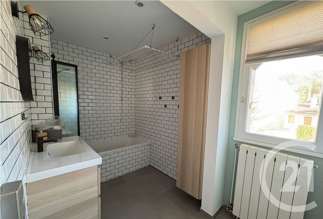 Appartement F4 à vendre - 4 pièces - 77.8 m2 - SANNOIS - 95 - ILE-DE-FRANCE - Century 21 La Demeure