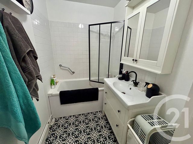 Appartement F3 à vendre - 3 pièces - 61.1 m2 - SANNOIS - 95 - ILE-DE-FRANCE - Century 21 La Demeure