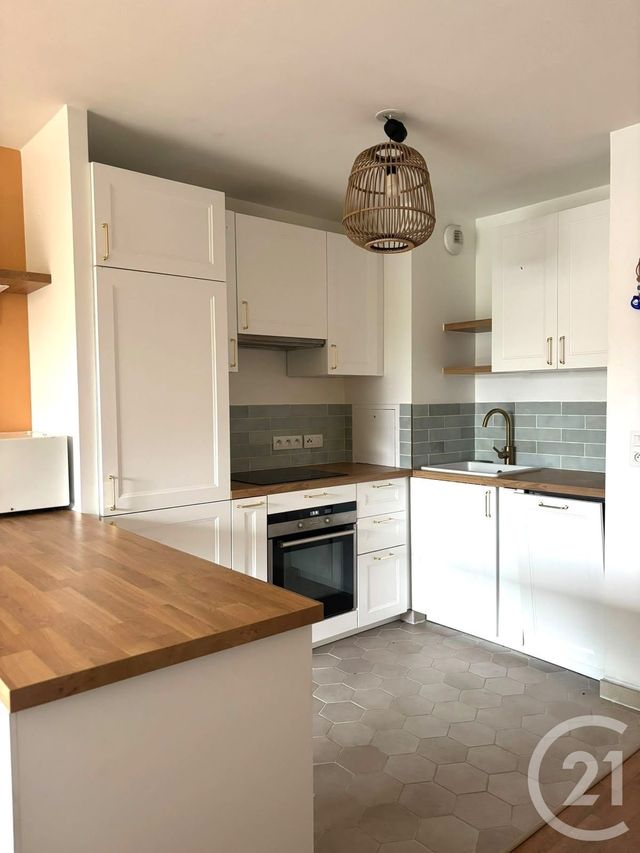 Appartement F2 à louer - 2 pièces - 44.0 m2 - EAUBONNE - 95 - ILE-DE-FRANCE - Century 21 La Demeure
