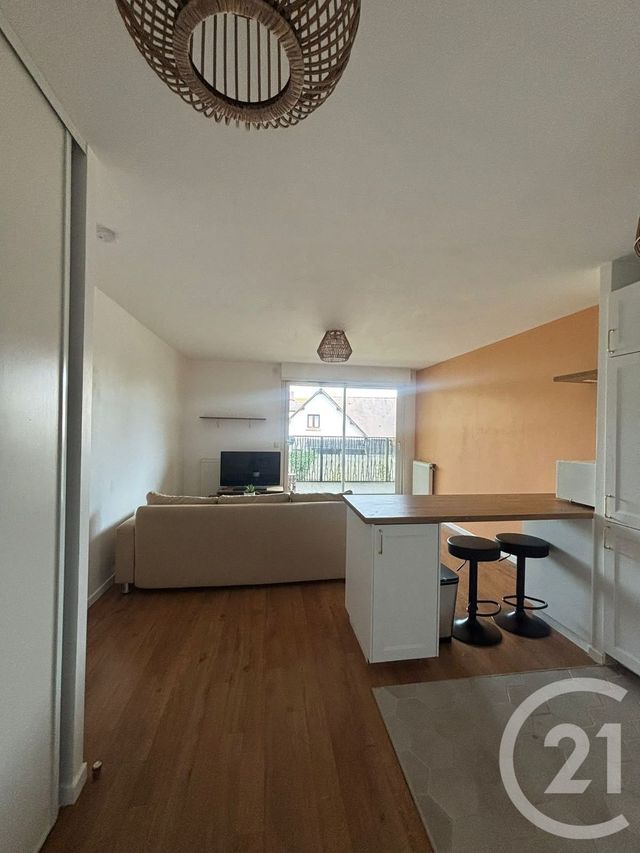 Appartement F2 à louer - 2 pièces - 44.0 m2 - EAUBONNE - 95 - ILE-DE-FRANCE - Century 21 La Demeure
