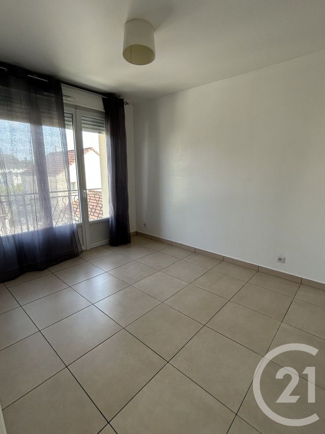 Appartement F2 bis à louer - 2 pièces - 49.0 m2 - BEZONS - 95 - ILE-DE-FRANCE - Century 21 La Demeure