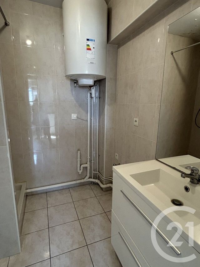 Appartement F2 bis à louer - 2 pièces - 49.0 m2 - BEZONS - 95 - ILE-DE-FRANCE - Century 21 La Demeure