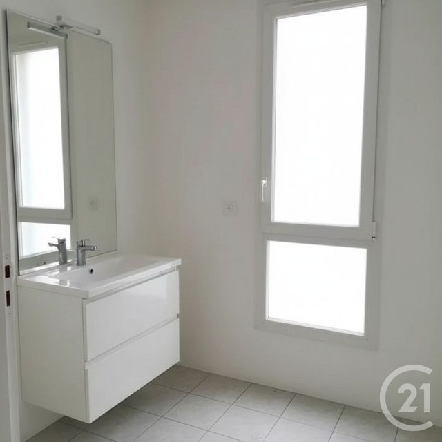 Appartement F1 à louer - 1 pièce - 33.3 m2 - MONTIGNY LES CORMEILLES - 95 - ILE-DE-FRANCE - Century 21 La Demeure