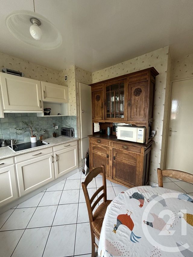 Appartement F2 à louer - 2 pièces - 57.1 m2 - SANNOIS - 95 - ILE-DE-FRANCE - Century 21 La Demeure