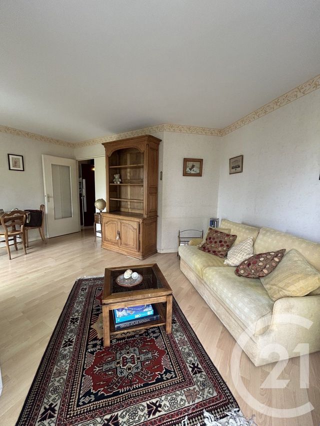 Appartement F2 à louer - 2 pièces - 57.1 m2 - SANNOIS - 95 - ILE-DE-FRANCE - Century 21 La Demeure