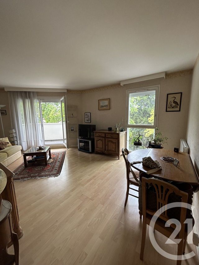 Appartement F2 à louer - 2 pièces - 57.1 m2 - SANNOIS - 95 - ILE-DE-FRANCE - Century 21 La Demeure