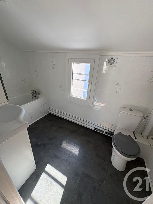 Appartement F2 à vendre - 2 pièces - 28.15 m2 - SANNOIS - 95 - ILE-DE-FRANCE - Century 21 La Demeure