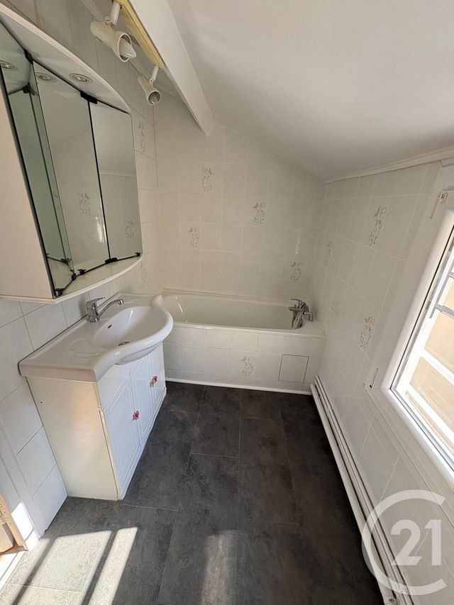 Appartement F2 à vendre - 2 pièces - 28.15 m2 - SANNOIS - 95 - ILE-DE-FRANCE - Century 21 La Demeure