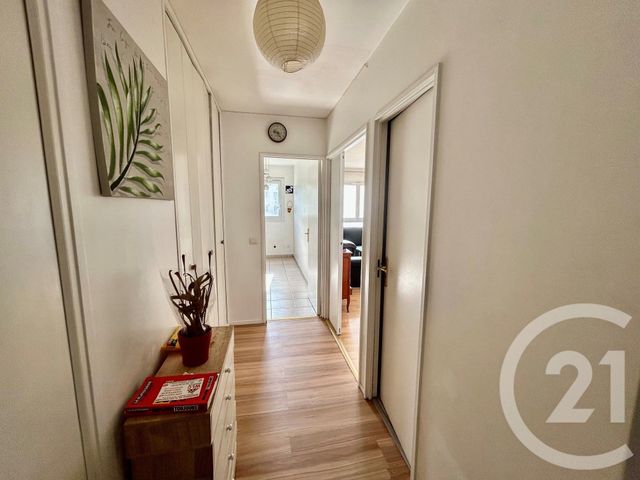 Appartement F2 à vendre - 2 pièces - 47.94 m2 - SANNOIS - 95 - ILE-DE-FRANCE - Century 21 La Demeure
