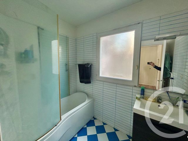 Appartement F2 à vendre - 2 pièces - 47.94 m2 - SANNOIS - 95 - ILE-DE-FRANCE - Century 21 La Demeure