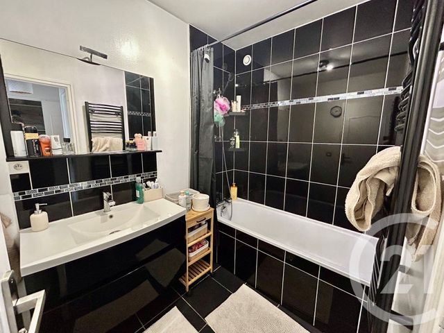 Appartement F3 à vendre - 3 pièces - 65.16 m2 - SANNOIS - 95 - ILE-DE-FRANCE - Century 21 La Demeure