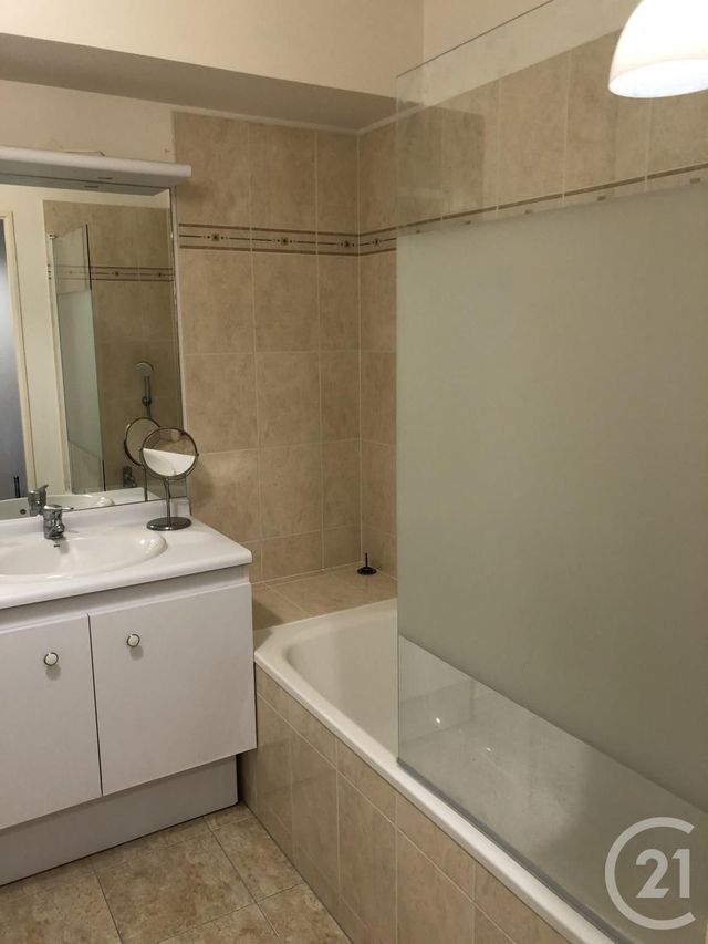 Appartement F1 à louer - 1 pièce - 27.32 m2 - SANNOIS - 95 - ILE-DE-FRANCE - Century 21 La Demeure