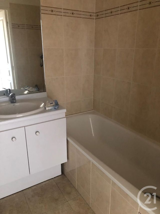 Appartement F1 à louer - 1 pièce - 28.9 m2 - SANNOIS - 95 - ILE-DE-FRANCE - Century 21 La Demeure