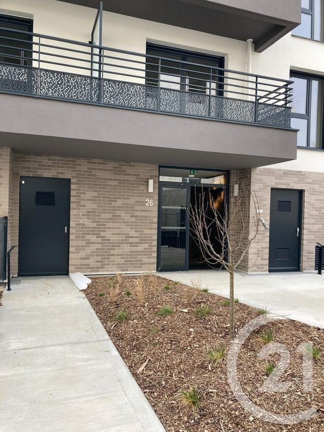 Appartement F3 à louer - 3 pièces - 65.53 m2 - CERGY - 95 - ILE-DE-FRANCE - Century 21 La Demeure