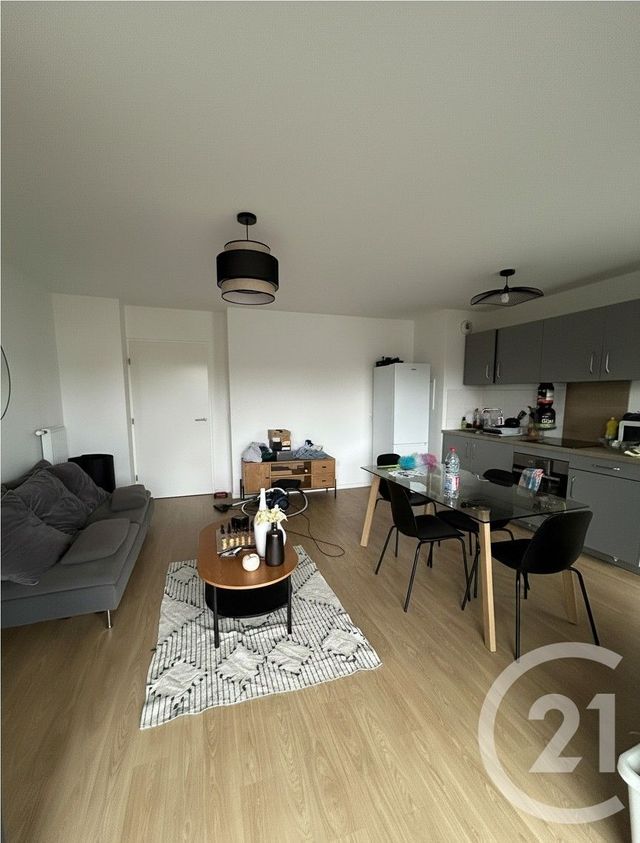 Appartement F3 à louer - 3 pièces - 65.53 m2 - CERGY - 95 - ILE-DE-FRANCE - Century 21 La Demeure